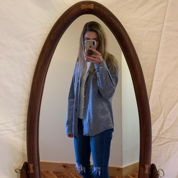 Button Up - Picture 6 of 6